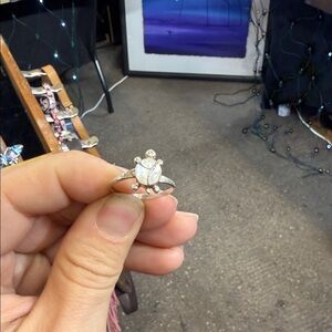 Silver and mother of pearl Turtle Ring
